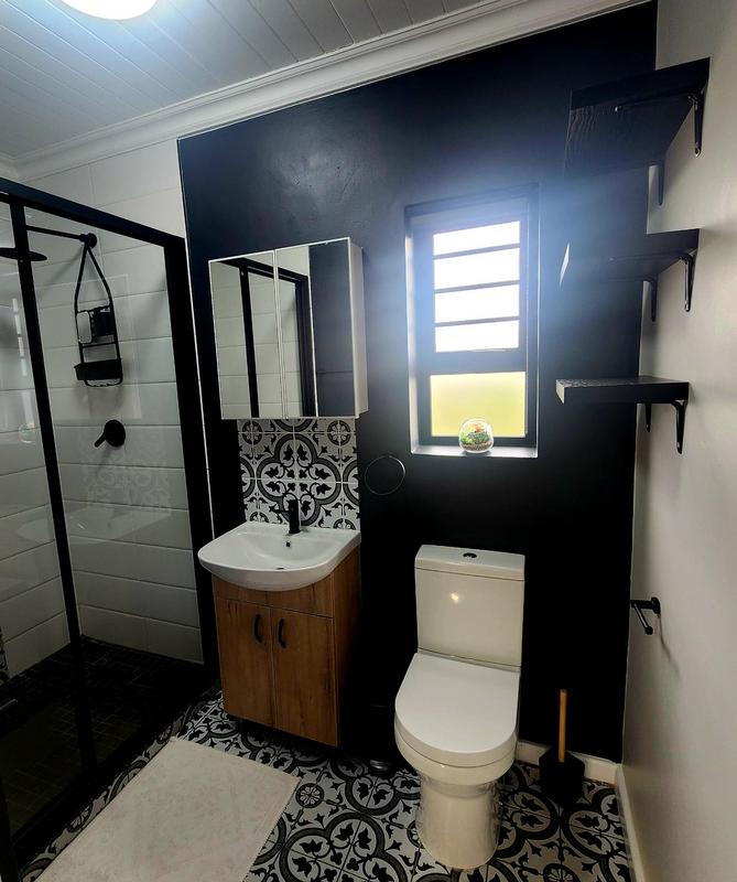To Let 1 Bedroom Property for Rent in Vierlanden Western Cape